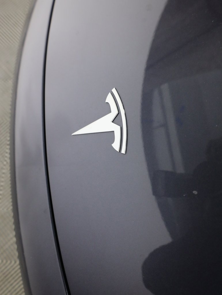Used 2023 Tesla Model 3 Standard Range image 45