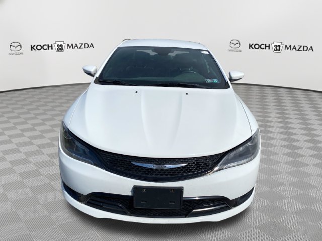 Used 2015 Chrysler 200 S w/ Comfort Group FWD image 3