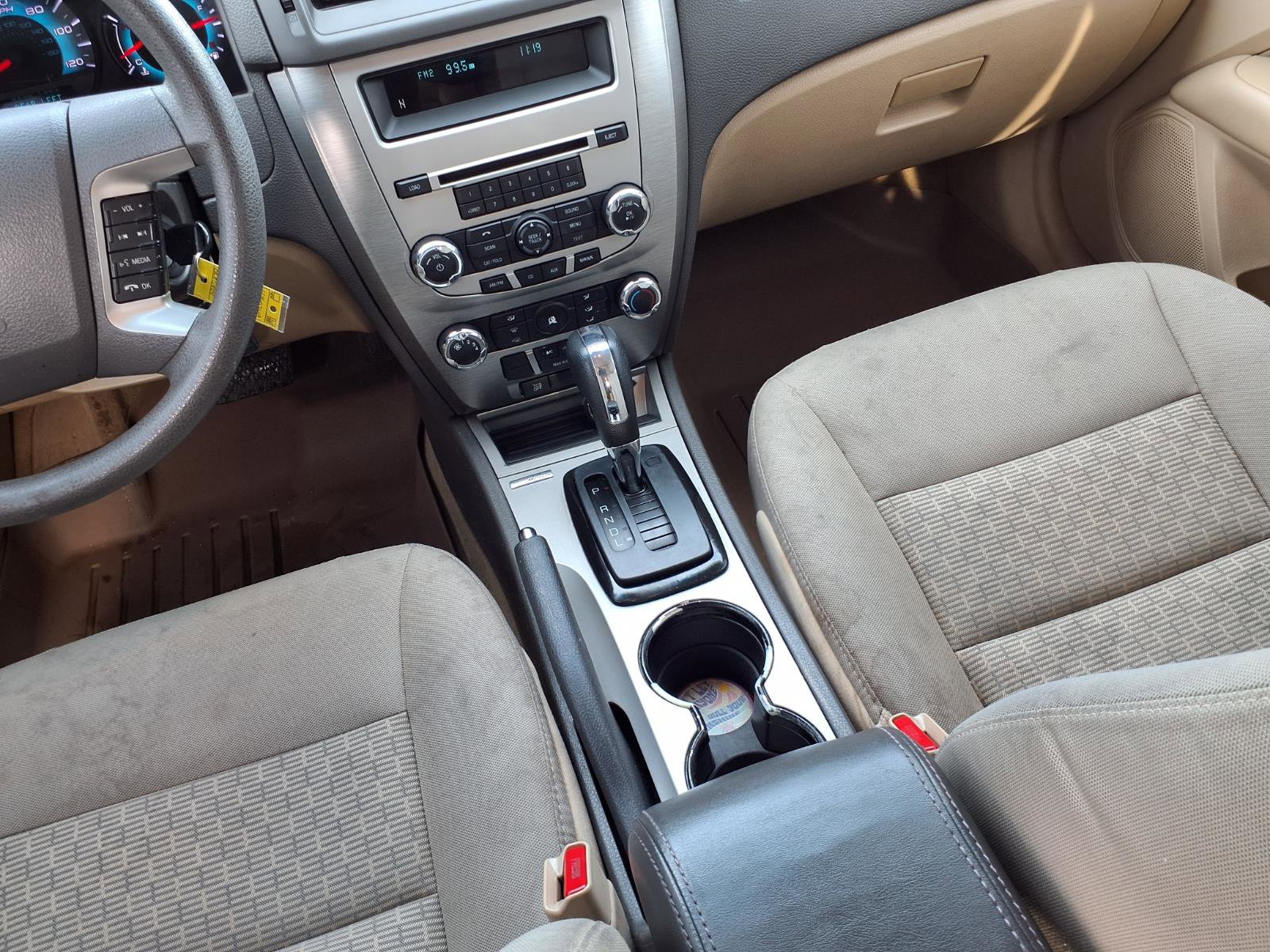 Used 2012 Ford Fusion SE FWD image 9