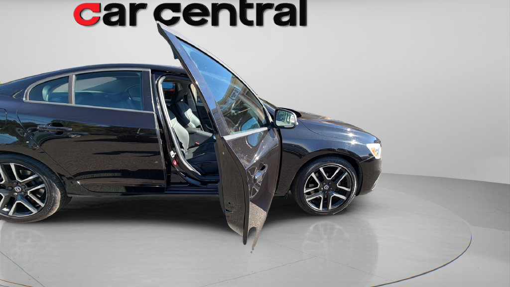 Used 2017 Volvo S60 T5 Dynamic w/ Protection Package AWD/4WD image 9
