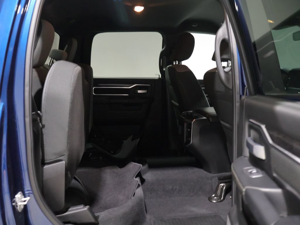 Used 2024 RAM 2500 Big Horn w/ Heated Seats & Wheel Group image 20