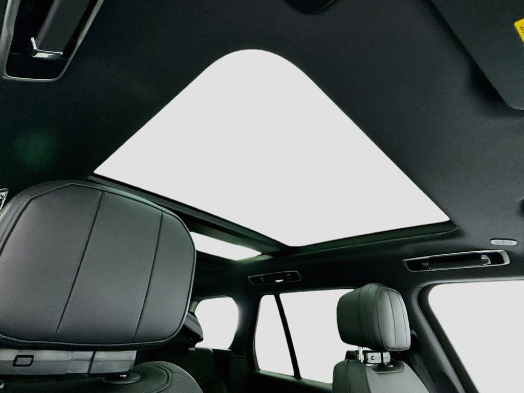 New 2026 Land Rover Range Rover SE AWD/4WD image 18