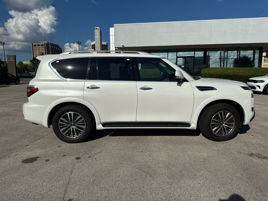 Used 2024 Nissan Armada SL w/ Captain's Chairs Package RWD image 5