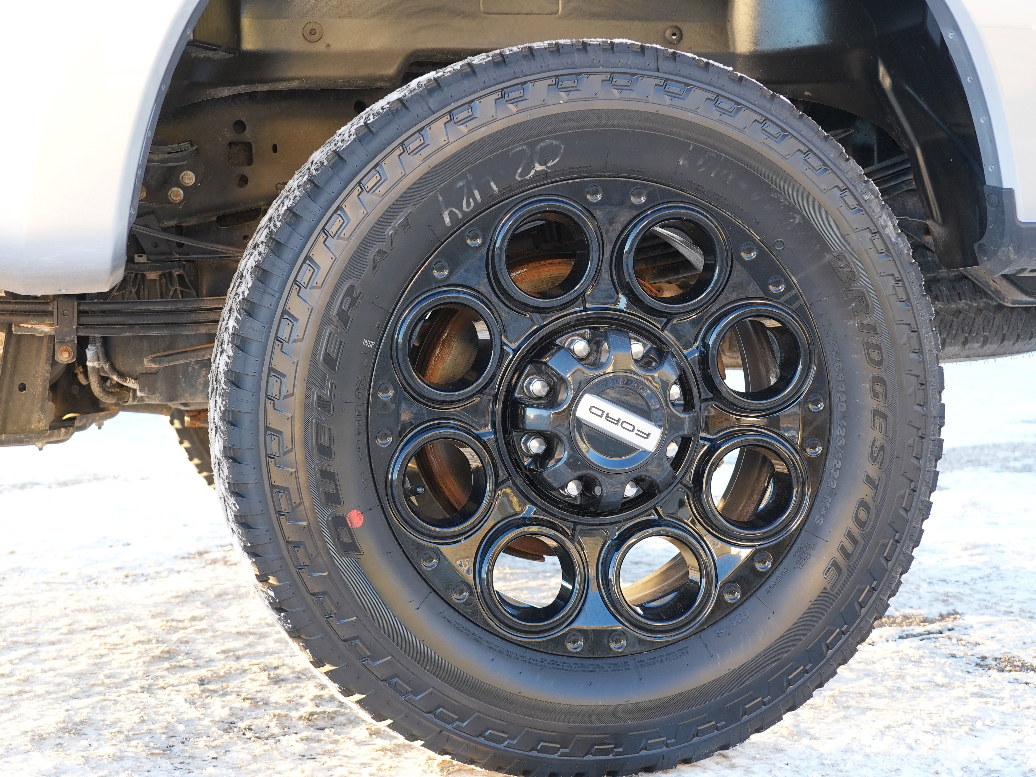 Used 2024 Ford F350 Lariat w/ Black Appearance Package image 13