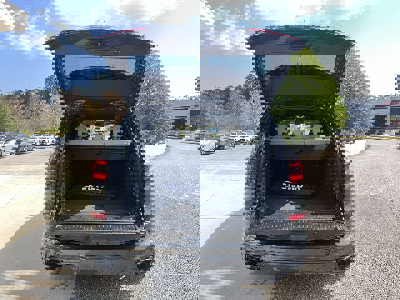 Used 2023 BMW X5 M50i w/ Executive Package image 34