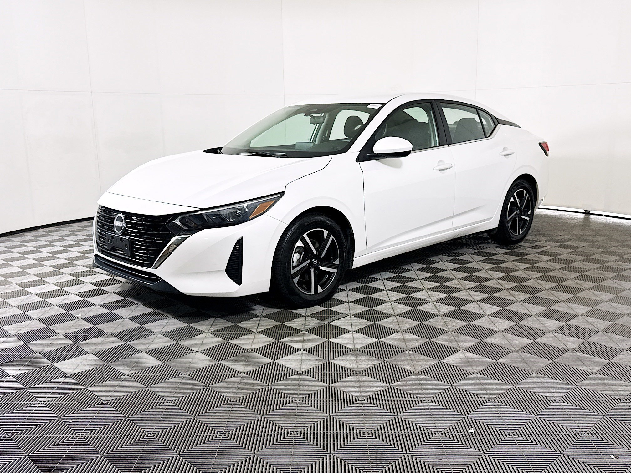 Used 2024 Nissan Sentra SV image 4