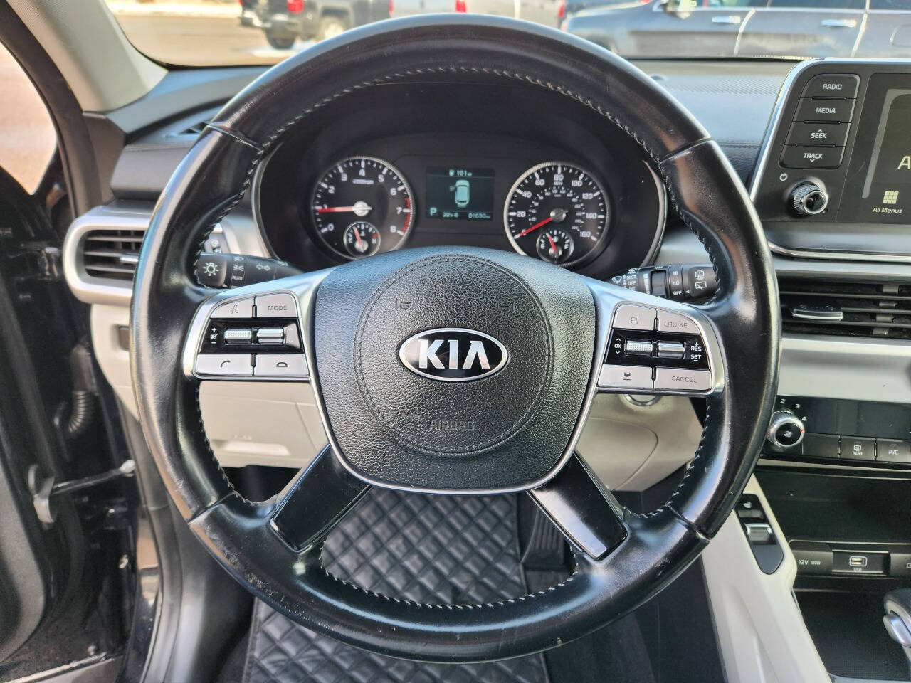 Used 2020 Kia Telluride S w/ S 8 Passenger Seating Package AWD/4WD image 23