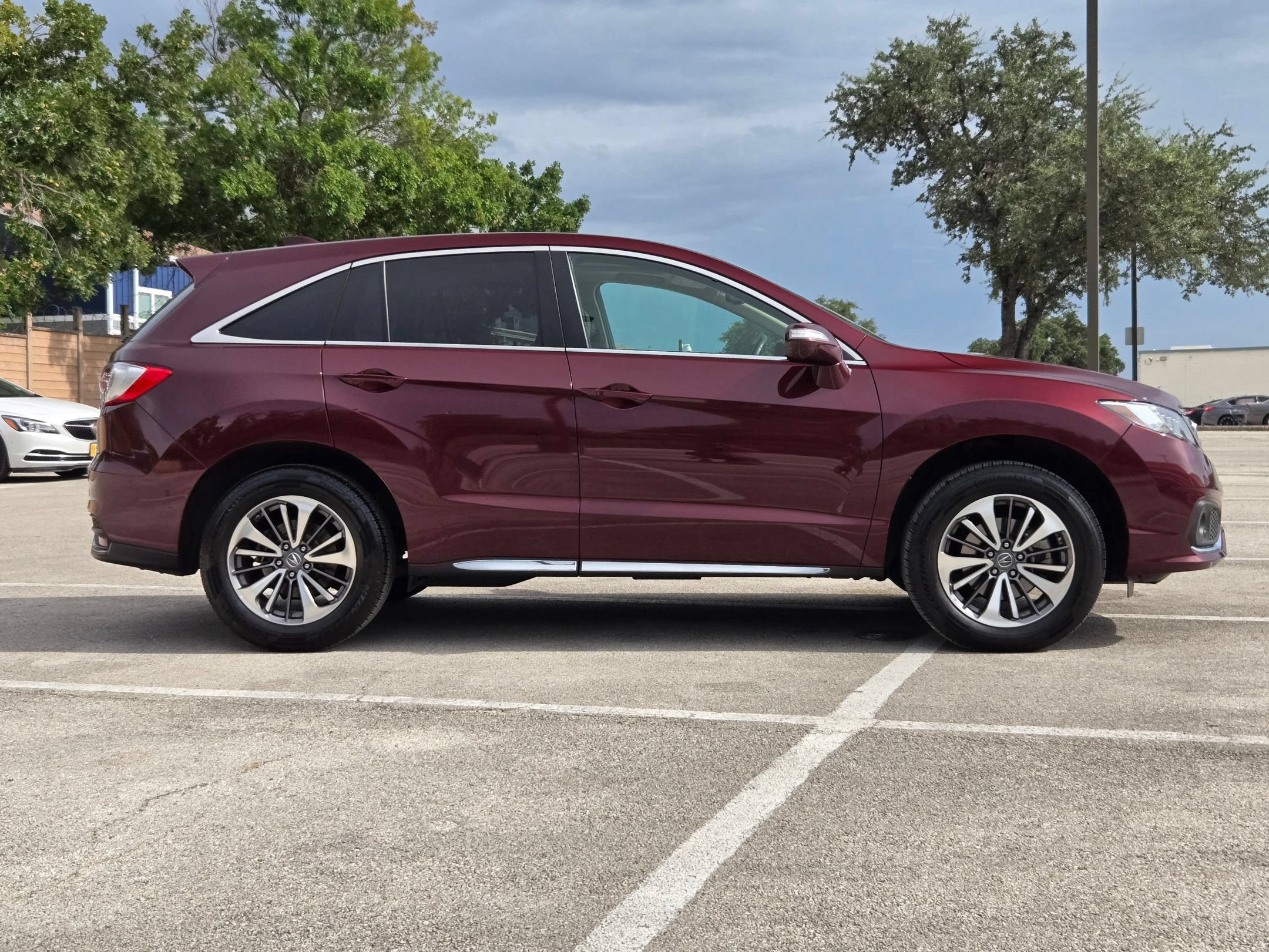Certified 2017 Acura RDX w/ Advance Package FWD image 2