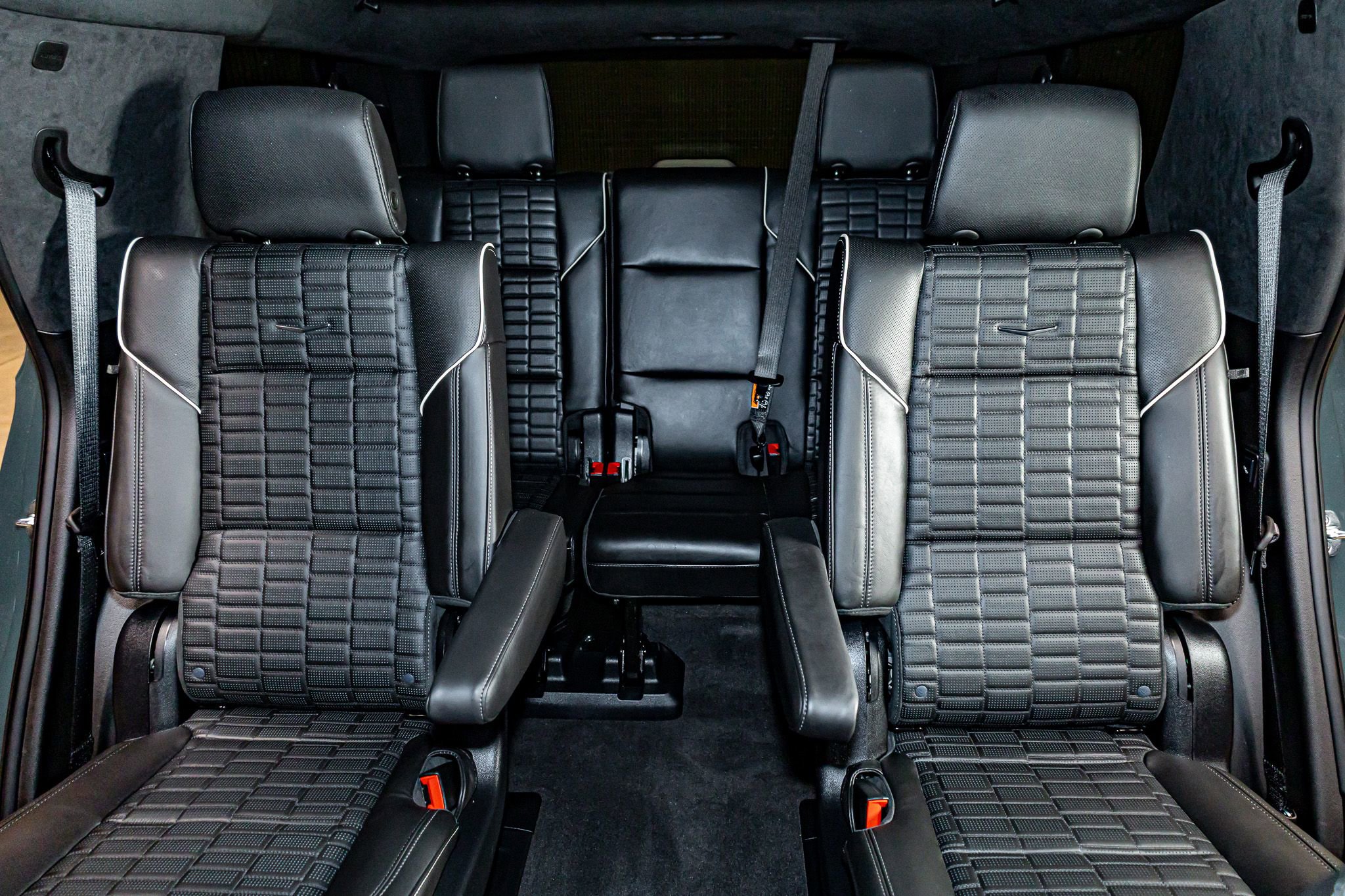 Used 2025 Cadillac Escalade V image 28