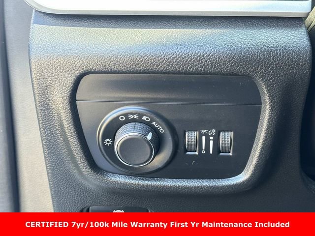 Used 2023 Jeep Grand Cherokee L Laredo AWD/4WD image 26
