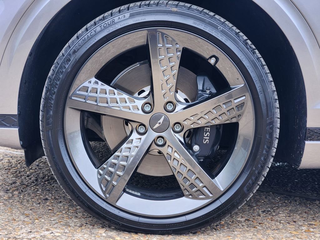 Used 2024 Genesis GV70 3.5T Sport w/ Sport Advanced Package AWD/4WD image 8