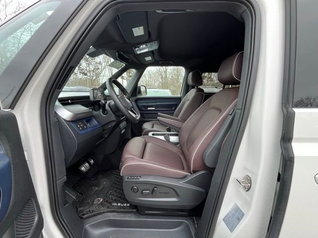 Certified 2025 Volkswagen ID. Buzz Pro S image 31