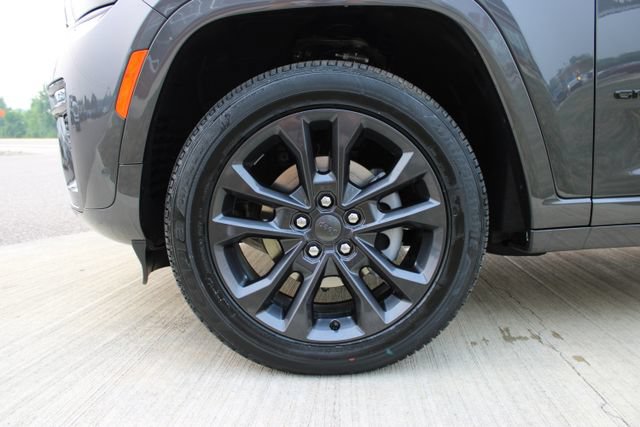 New 2026 Jeep Grand Cherokee Limited AWD/4WD image 32
