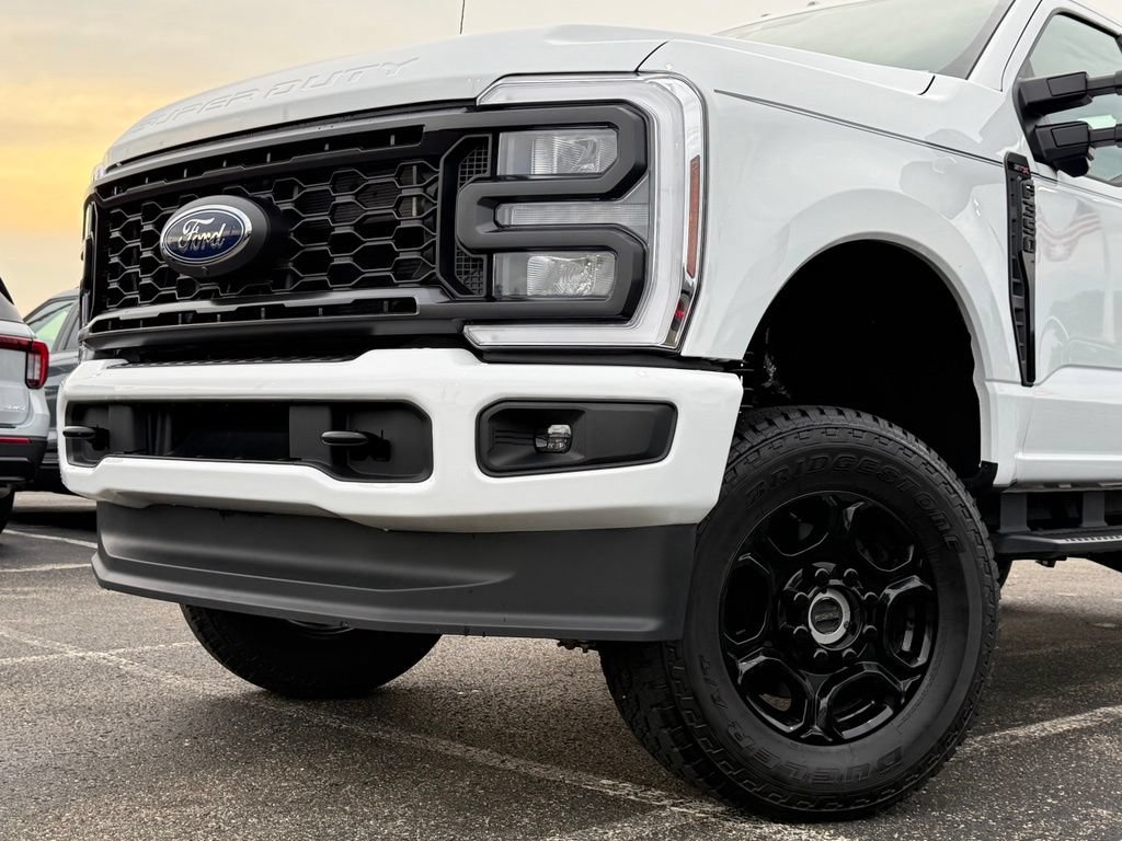 Used 2025 Ford F350 XL w/ STX Appearance Package AWD/4WD image 31