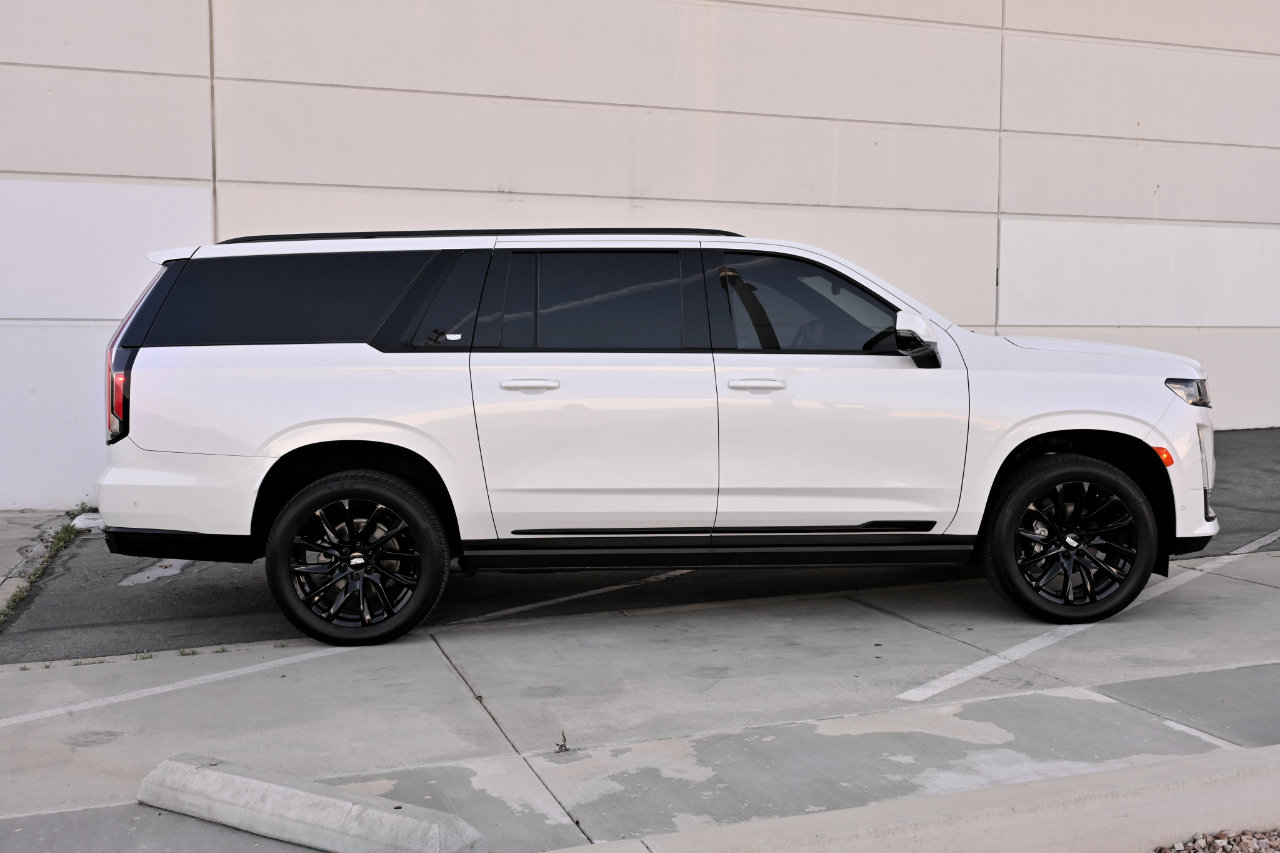 Used 2021 Cadillac Escalade ESV Sport w/ Driver Assist Tech Package RWD image 8