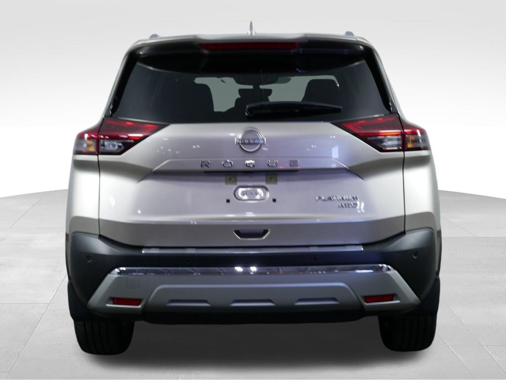 Used 2022 Nissan Rogue Platinum w/ Head-Up Display Package AWD/4WD image 9