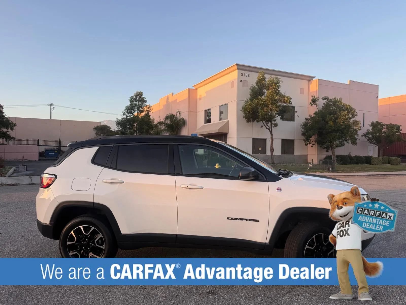 Used 2020 Jeep Compass Trailhawk AWD/4WD image 8