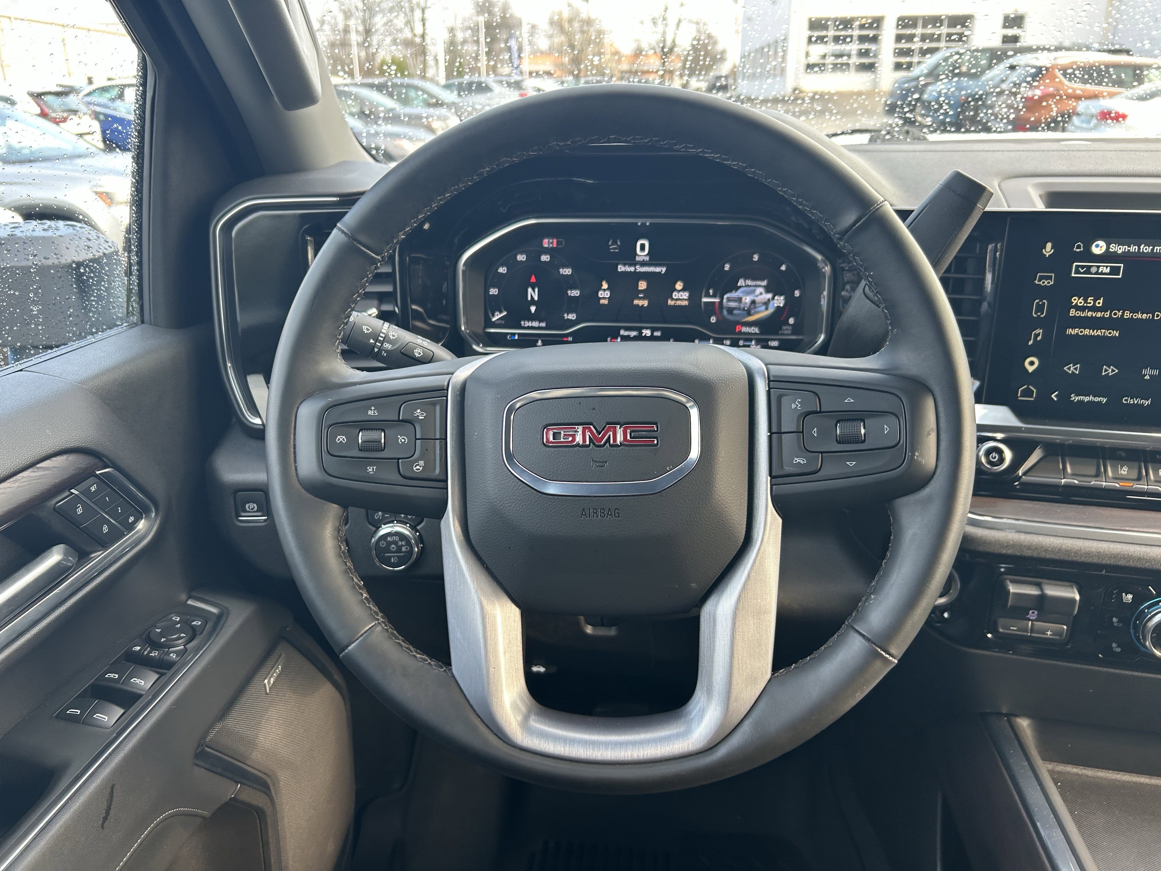 Used 2025 GMC Sierra 2500 SLT w/ SLT Premium Package image 19