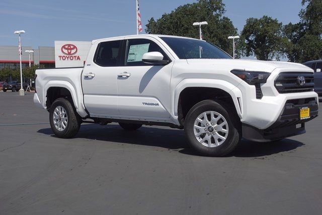 New 2025 Toyota Tacoma SR5 image 6