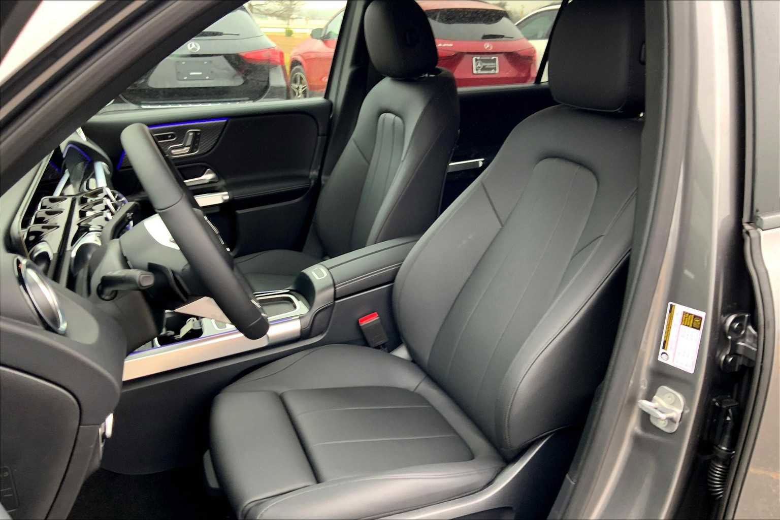 Certified 2025 Mercedes-Benz GLB 250 image 16