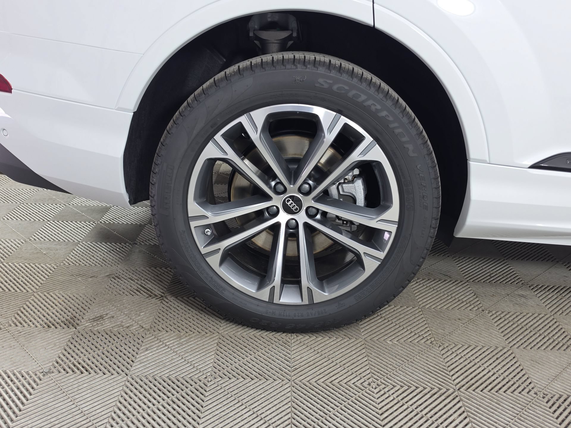 New 2026 Audi Q7 2.0T Premium AWD/4WD image 7