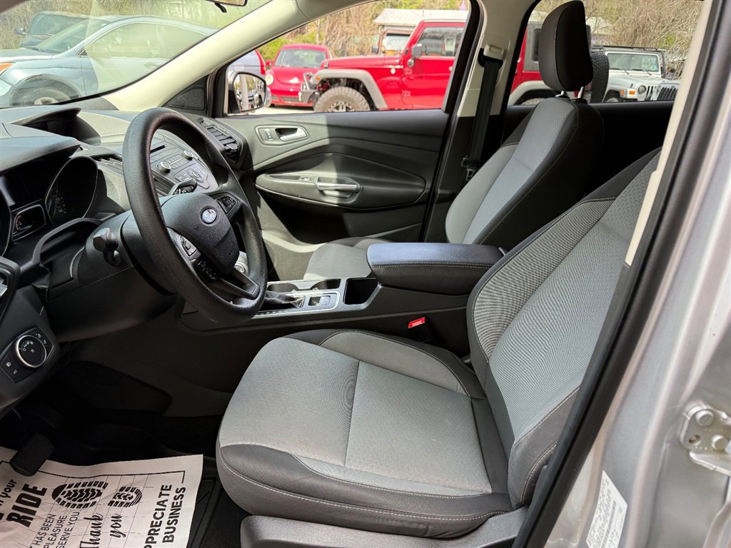 Used 2018 Ford Escape SE image 7