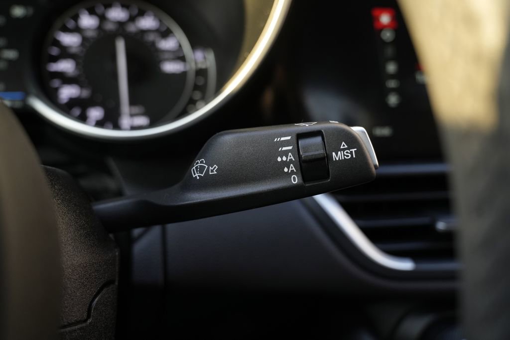 Used 2018 Alfa Romeo Giulia image 48