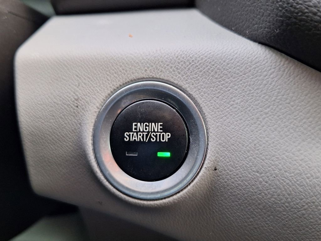 Used 2021 GMC Terrain SLE image 23