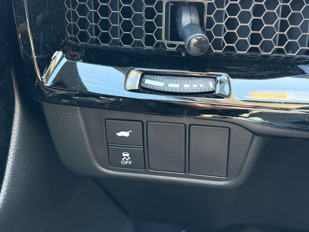Used 2025 Honda CR-V EX-L image 23