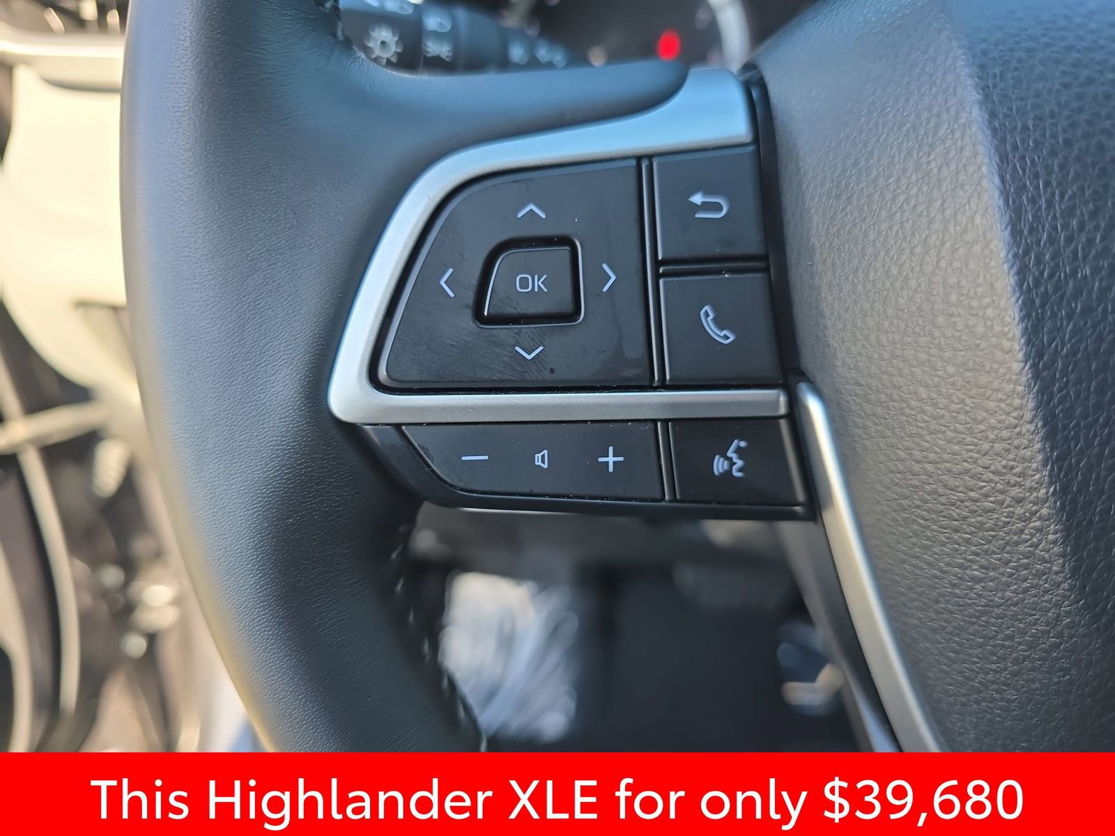 Used 2024 Toyota Highlander XLE image 25