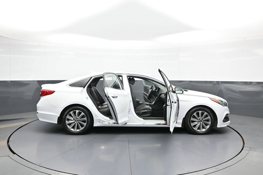 Used 2016 Hyundai Sonata Sport w/ Option Group 03 FWD image 42