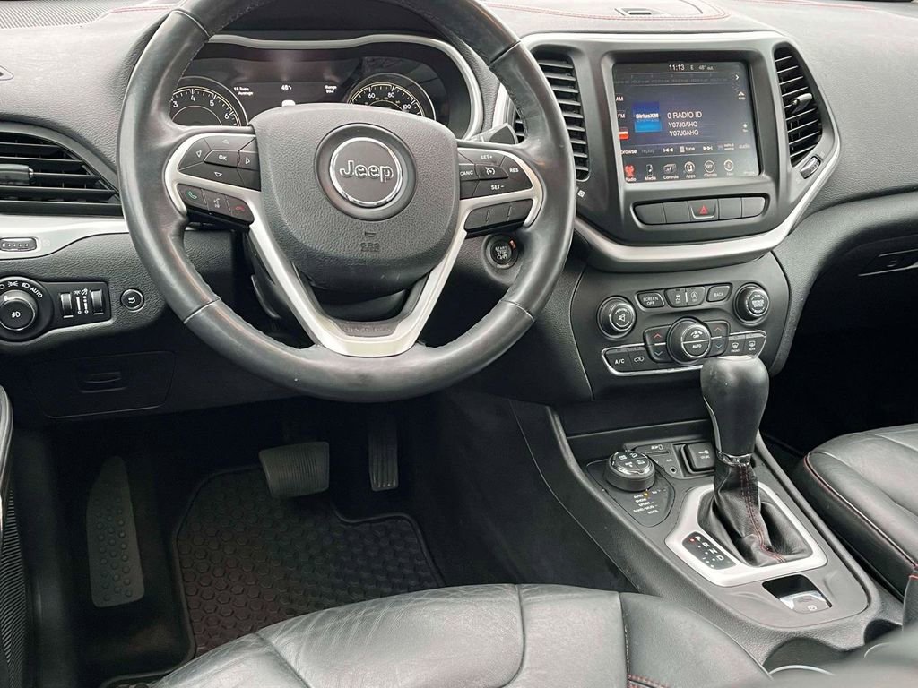 Used 2015 Jeep Cherokee Trailhawk w/ Comfort/Convenience Group image 5
