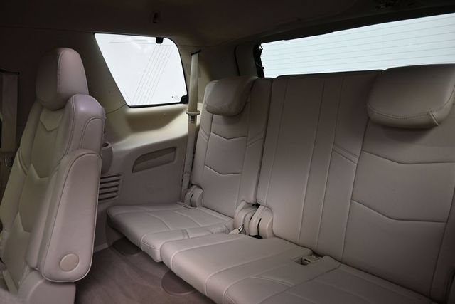 Used 2020 Cadillac Escalade Luxury AWD/4WD image 20