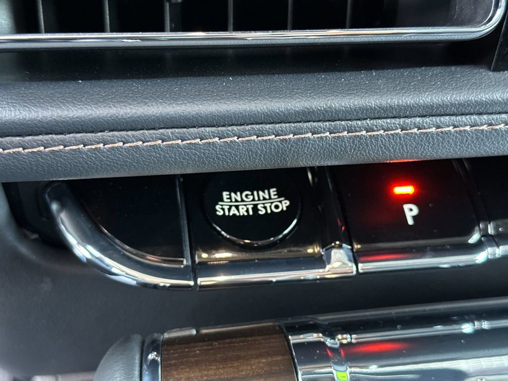 Certified 2025 Lincoln Aviator Reserve w/ Equipment Group 201A AWD/4WD image 22