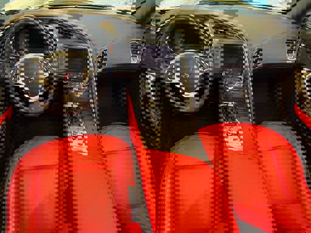 Used 2015 Chevrolet Corvette Stingray Convertible w/ 2LT Preferred Equipment Group RWD image 16