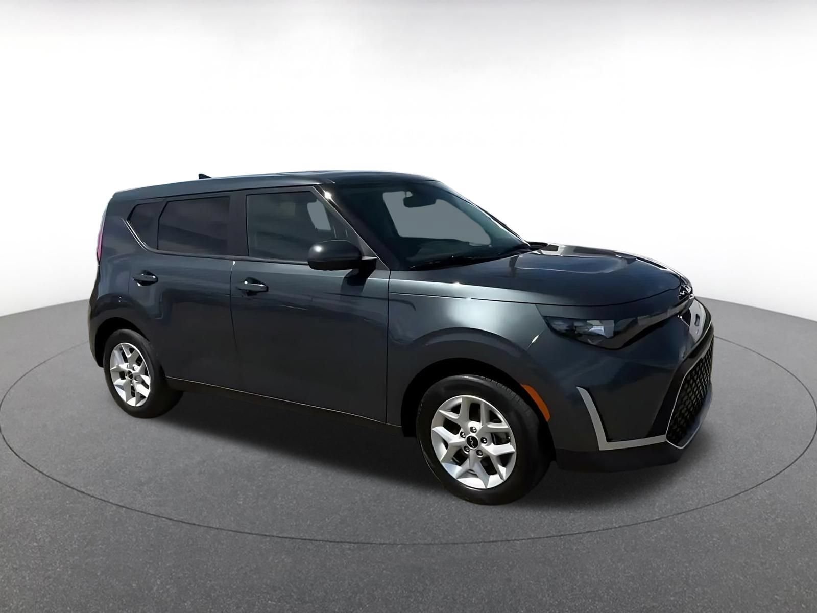 Used 2025 Kia Soul LX w/ LX Technology Package FWD video 2