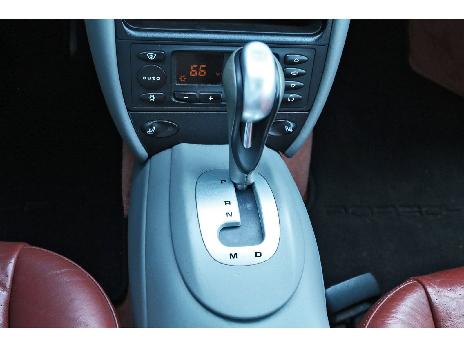 Used 2004 Porsche 911 Turbo image 24