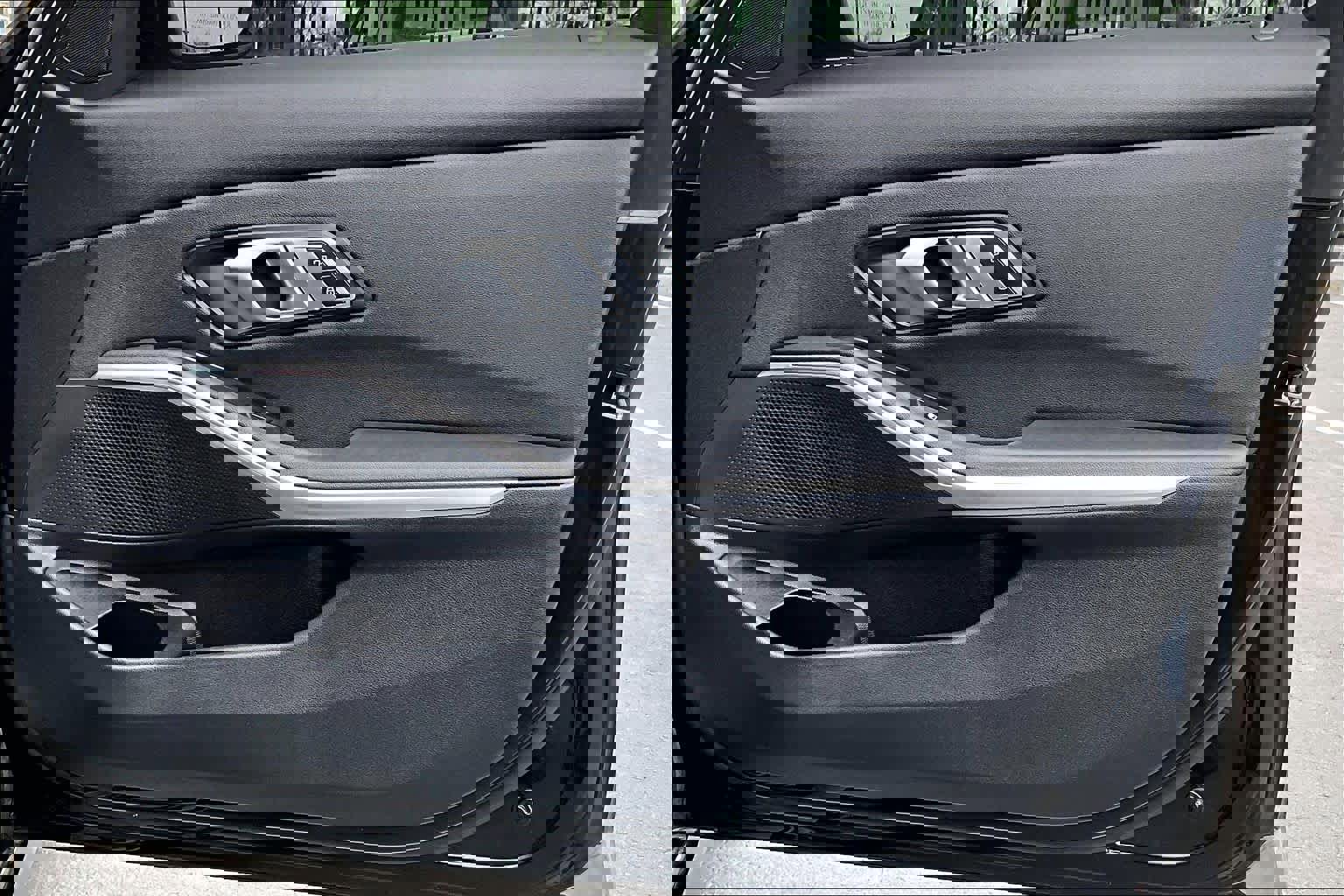 Used 2021 BMW 330i Sedan w/ M Sport Package image 25