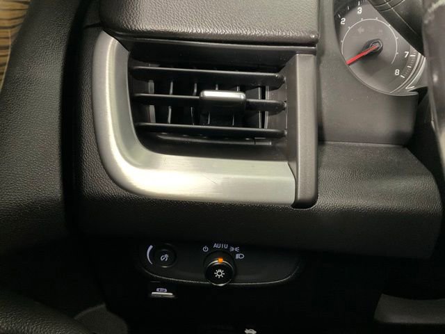 Used 2019 GMC Terrain SLE w/ Driver Convenience Package image 21