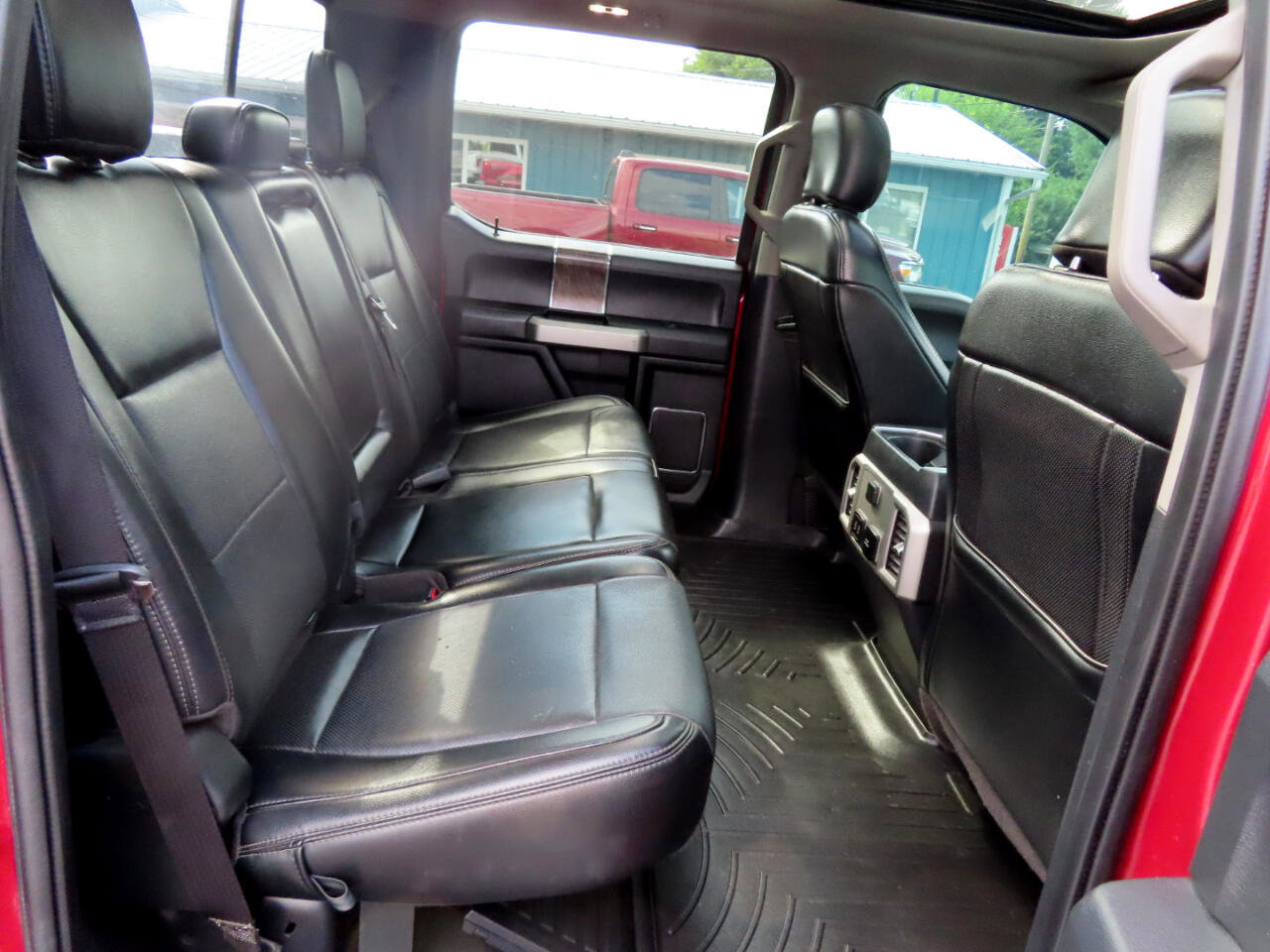 Used 2019 Ford F250 Lariat w/ Lariat Value Package image 38