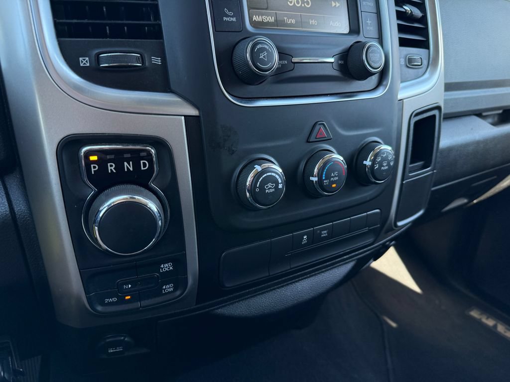 Used 2019 RAM 1500 Classic SLT AWD/4WD image 29