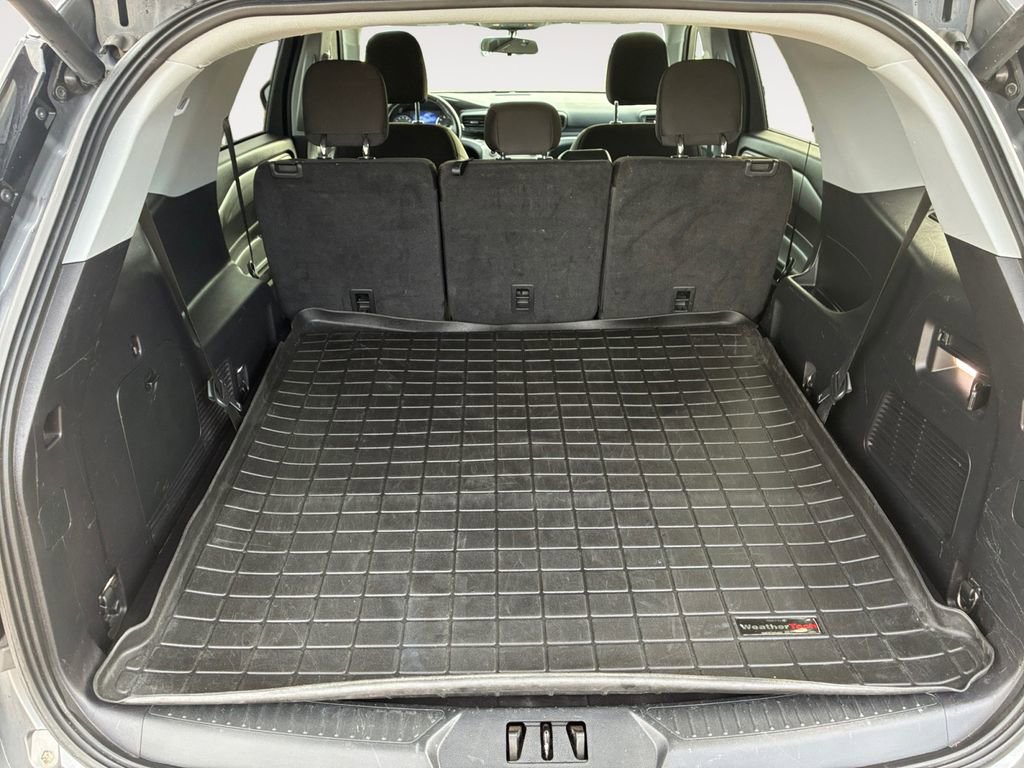 Used 2022 Ford Explorer XLT image 18