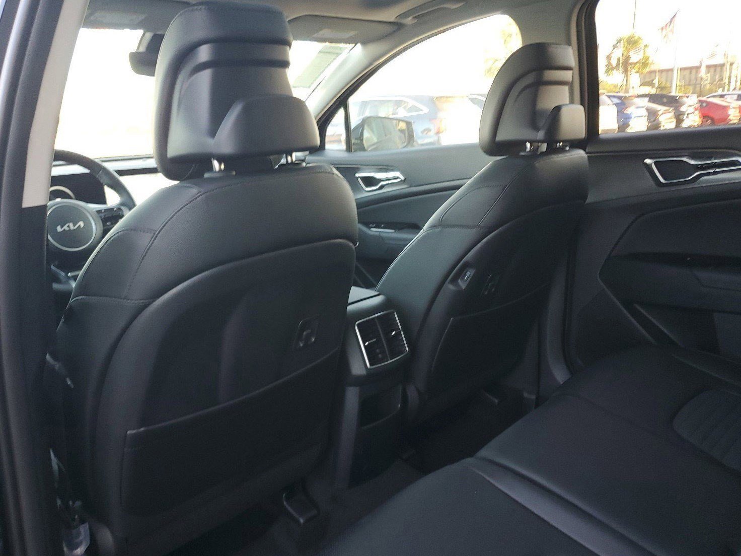 New 2025 Kia Sportage SX image 11