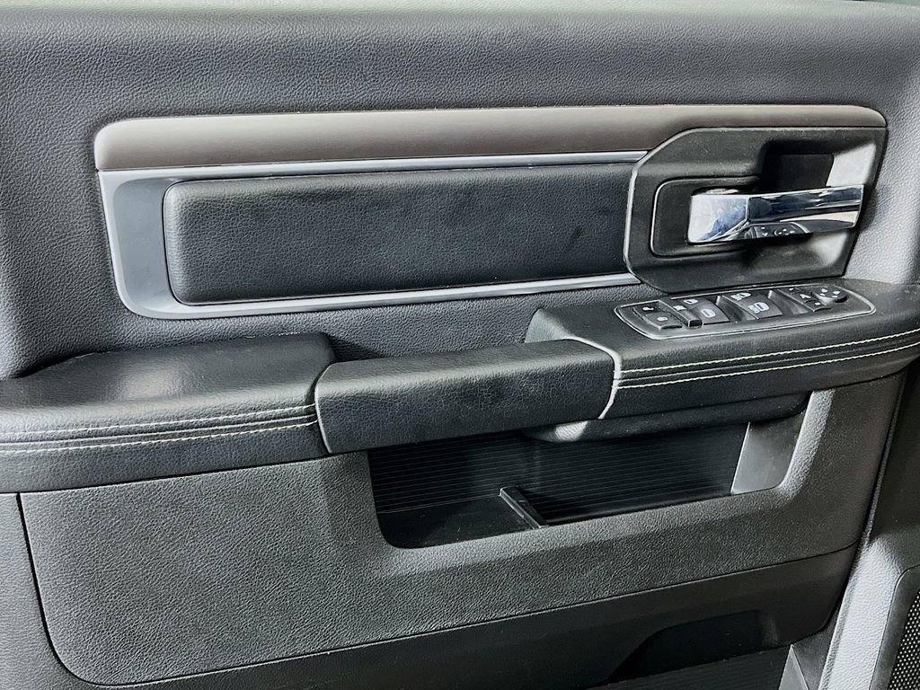 Used 2021 RAM 1500 Classic Warlock image 26