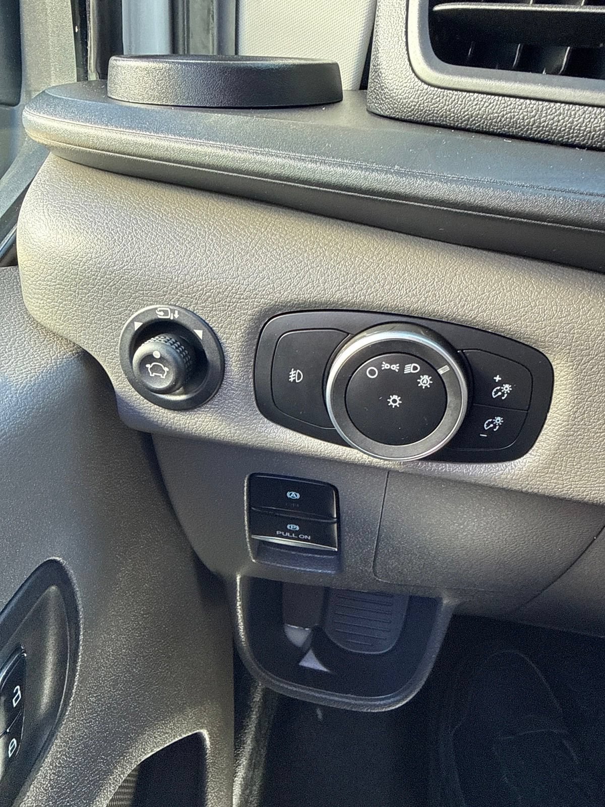 Used 2025 Ford Transit 350 XLT RWD image 11
