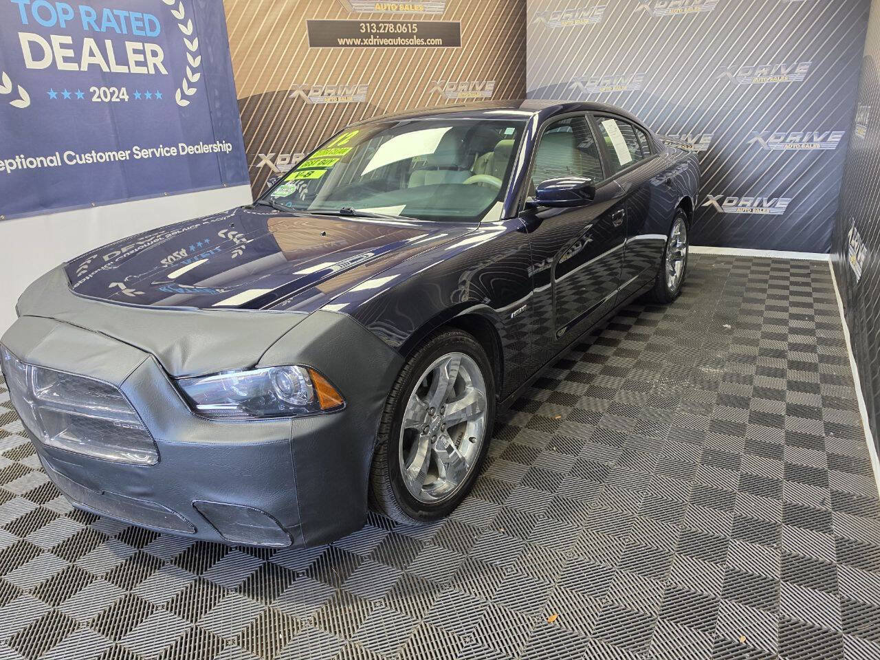Used 2012 Dodge Charger R/T w/ Wheels & Tunes Group RWD image 4