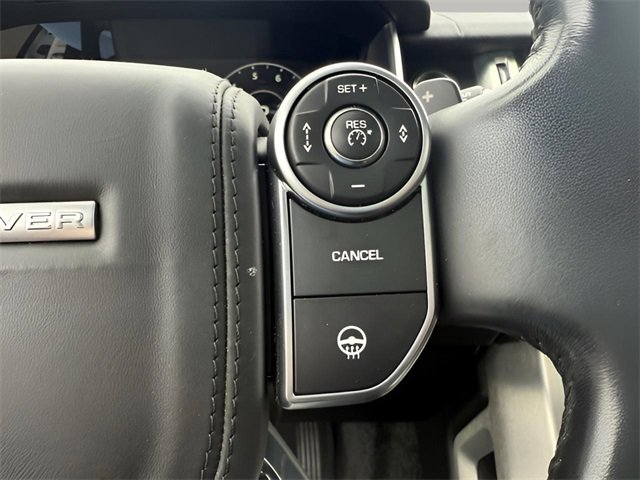 Used 2017 Land Rover Range Rover HSE image 15