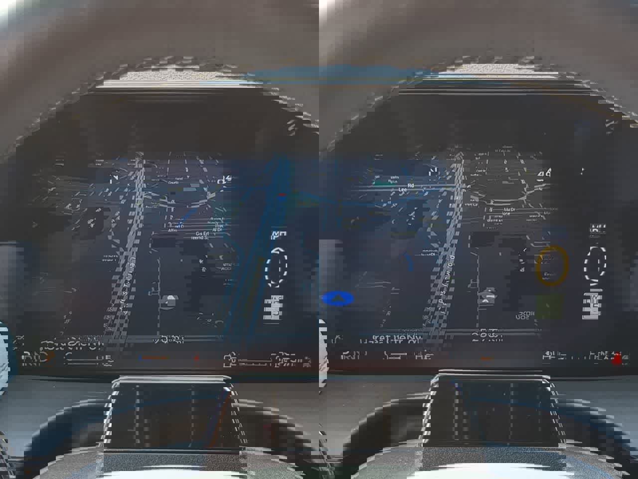 Used 2025 Lincoln Aviator Reserve w/ Luxury Package image 35