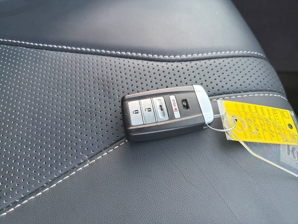 Used 2023 Acura TLX w/ Technology Package image 31