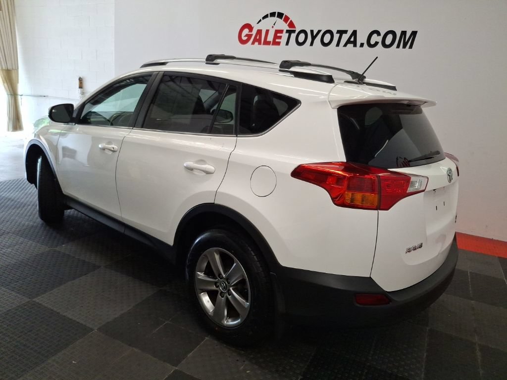 Used 2015 Toyota RAV4 XLE AWD/4WD image 10